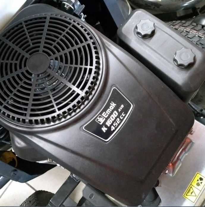 Mocny Traktorek OLEO-MAC OM 92/16 KH Hydro 16KM 92cm 300L+PRZYCZEPKA