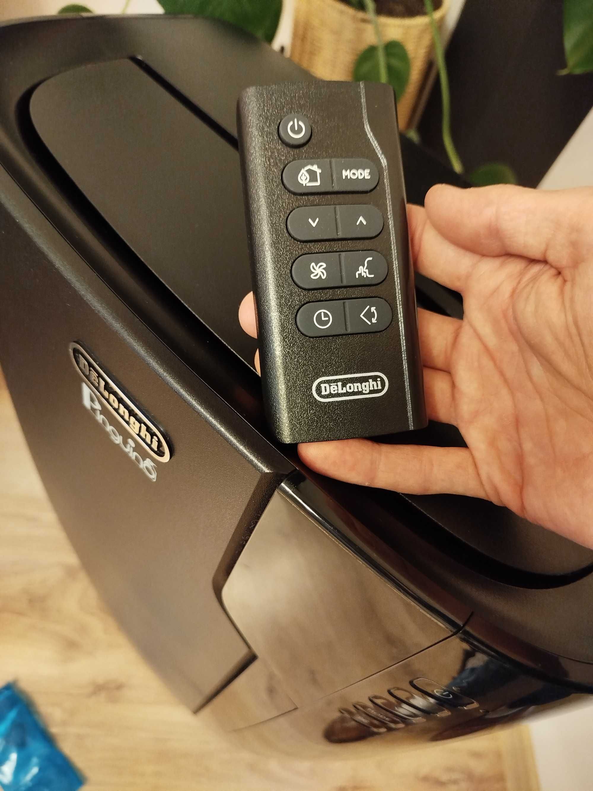 Nowy Klimatyzator DeLonghi PAC EX120 SILENT. Świeży Chłód w Twoim Domu