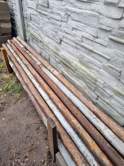 Słupki rury ogrodzeniowe