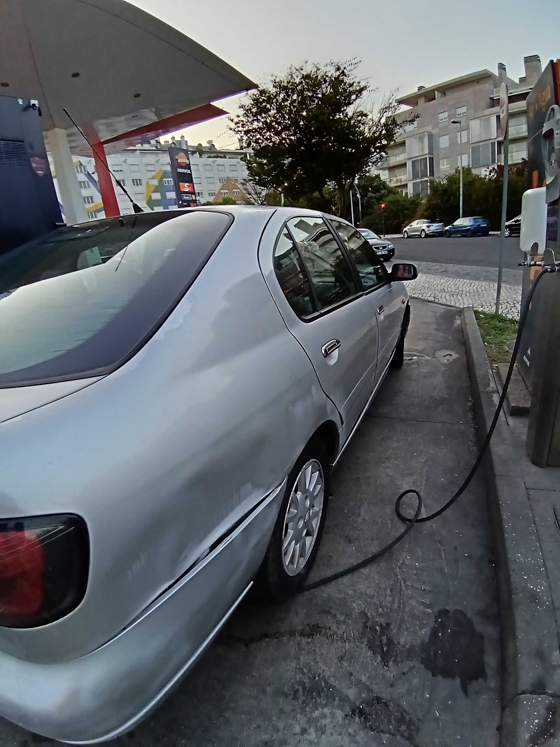 Nissan Primera P11