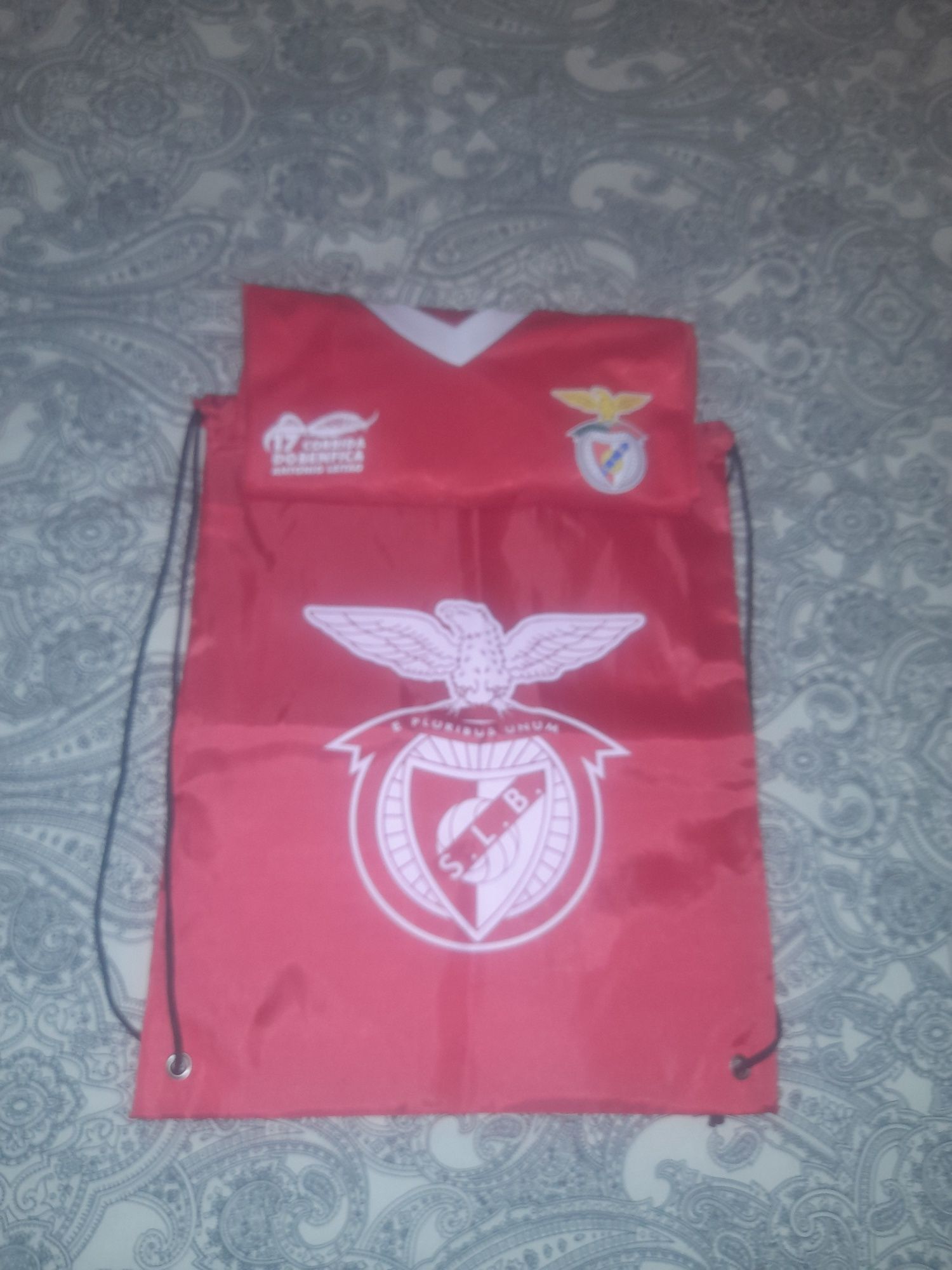 T-shirt e saco "corrida do Benfica"