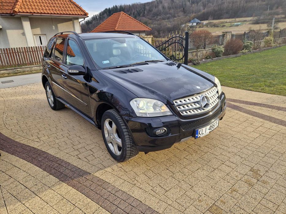 Piekny Mercedes ML 320, 3.0 224KM