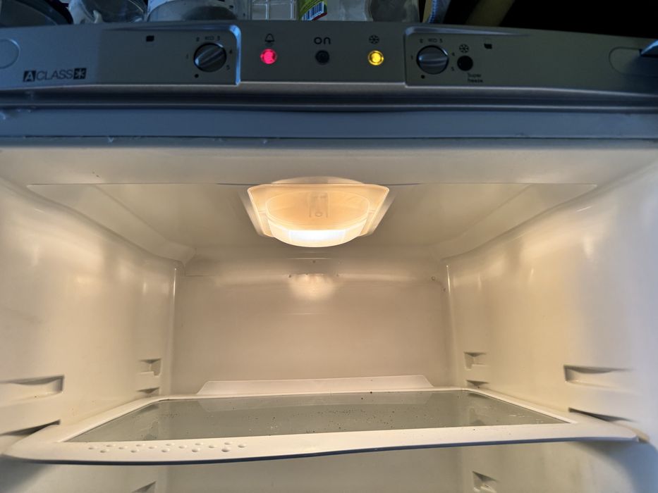 Lodówka INDESIT 2010