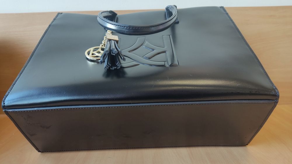 Torebka skórzana Kazar najnowsza kolekcja do ręki i ramię