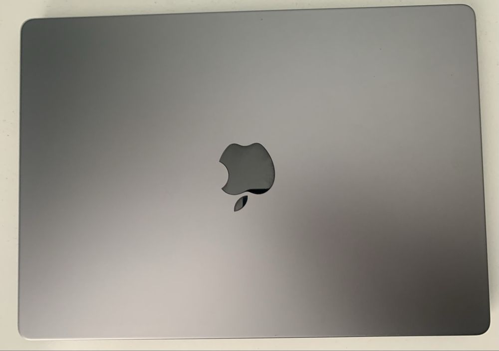 Apple Macbook Pro 14 M2 pro 16gb 1Tb