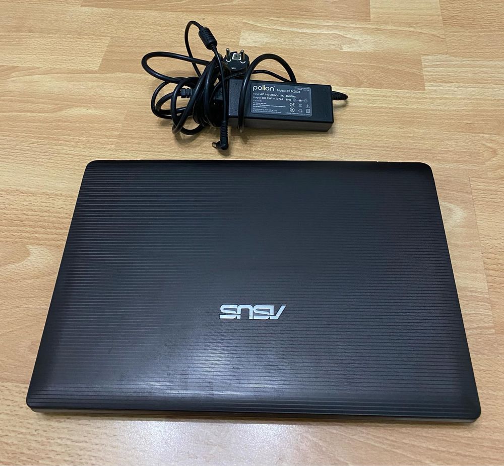 Notebook Laptop Asus 15,6" K53SJ i3-2310M SSD 120GB 3GB W10 Home