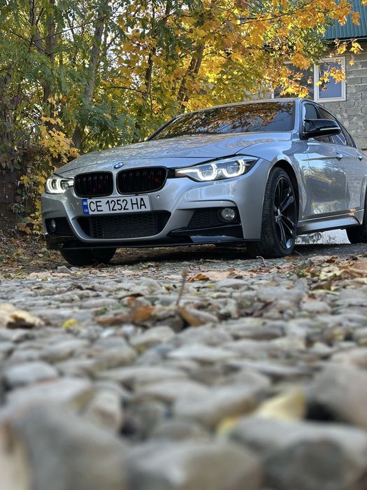 BMW F30 328 2015 року
