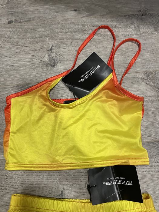 Костюм ( Майка+ юбка) plt prettylittlething