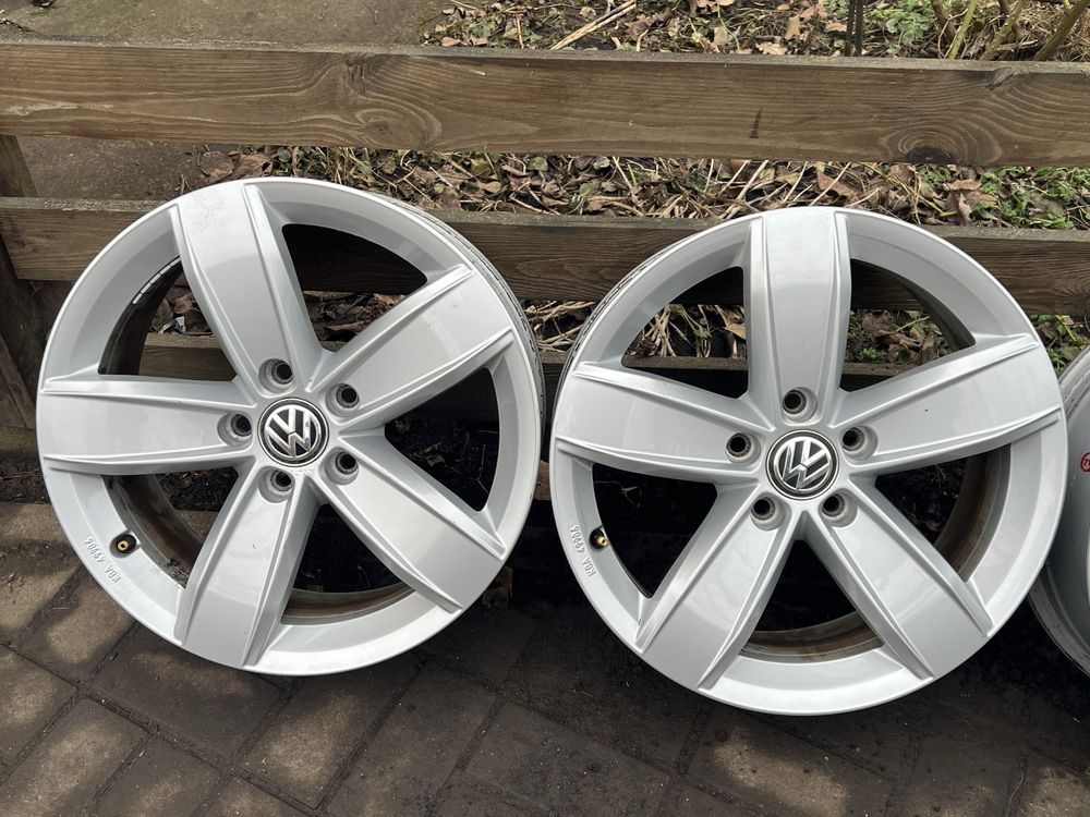 Диски R17 5/112 Volkswagen B7 b8 cc , Skoda