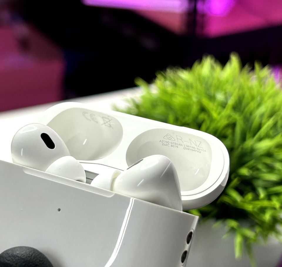 Бездротові Навушники Apple Airpods Pro 2 з Шумопоглинанням + Чехол