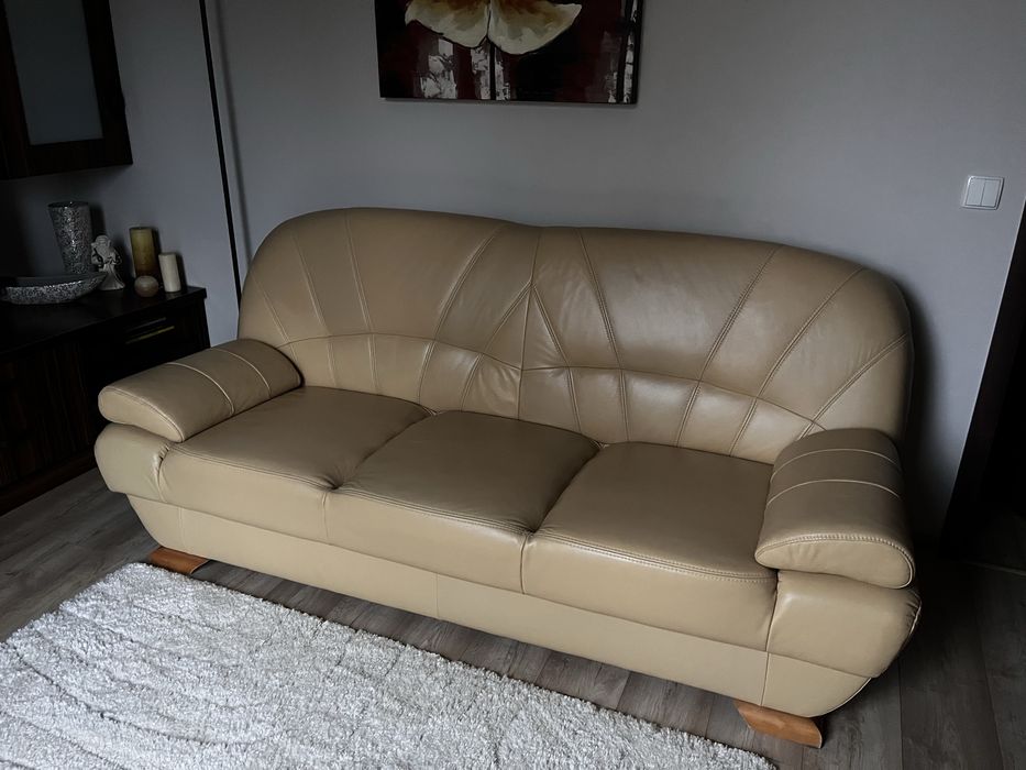 Skórzana kanapa z dwoma fotelami