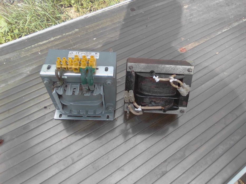 sprzedam transformatory 230 V 24 V