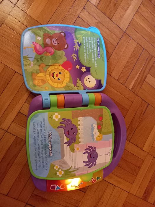 Grająca książeczka i laptop