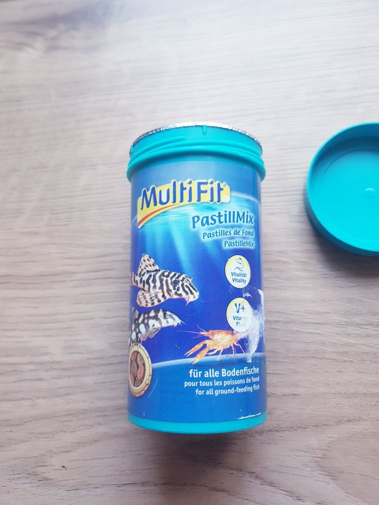 Karma dla wszystkich ryb ozdobnych Multi Fit  110g / 250ml