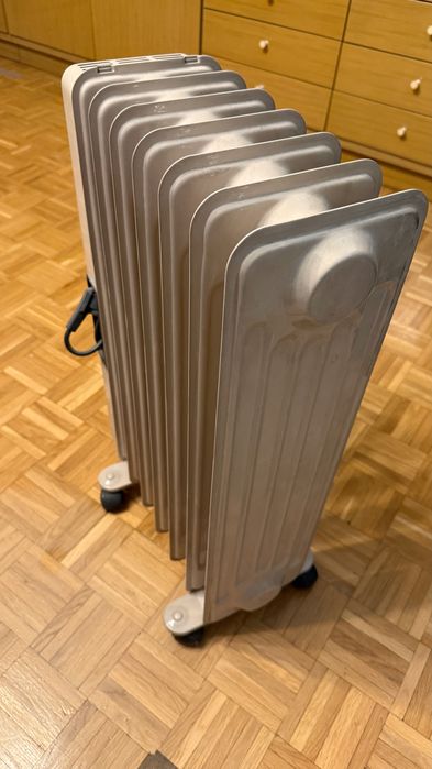 NIemiecki grzejnik olejowy 990W