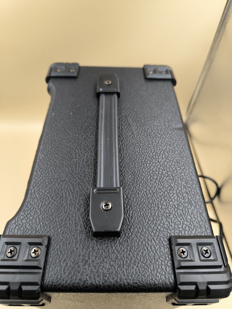Wzmacniacz gitarowy basowy Rocktile Ba-15 Jaco