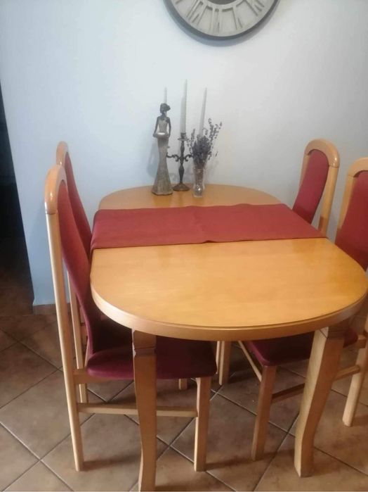 Stół drewniany rozkładany z krzesłami komplet zestaw