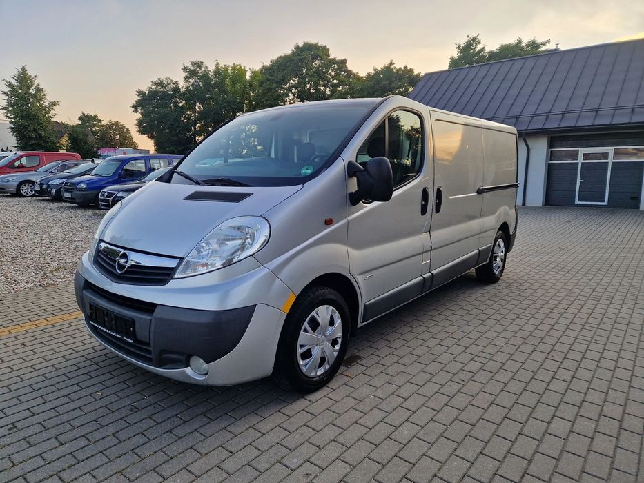 Opel VIVARO  2.0 CDTI 115KM L2H1/Navi/Webasto/Klimatyzacja/2xDrzwi rozsuwane/PDC