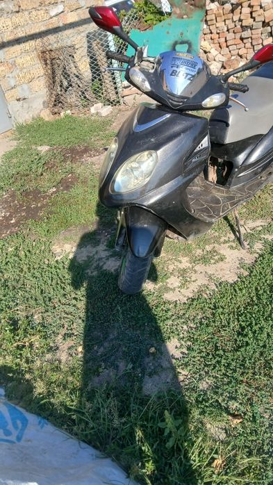 Продам скутер НТ150-3А