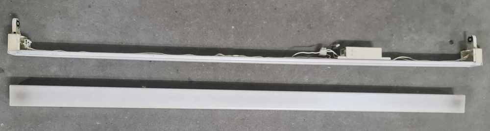 Armadura simples 120cm + balastro convencional para lâmpadas de 1x36W