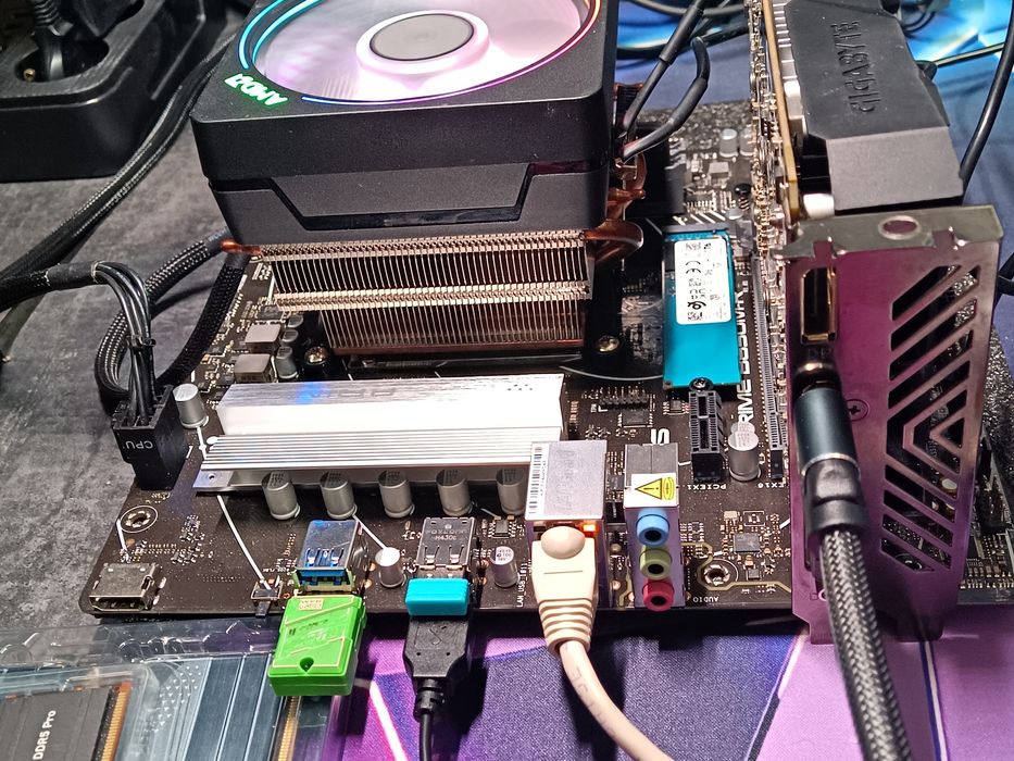 Продам плату ASUS Prime B650M-R.