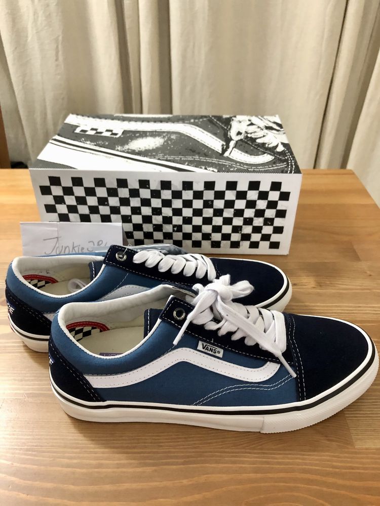 Palace x Vans Old Skool ‘Navy White’