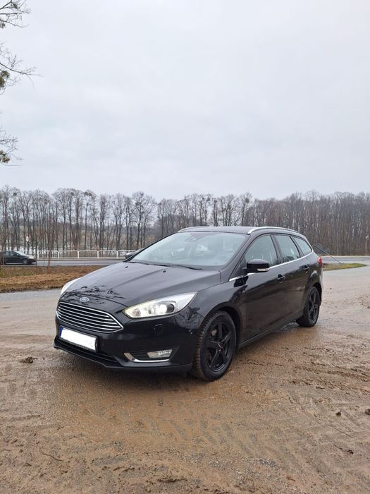 Ford FOCUS MK3 lift Titanium full opcja