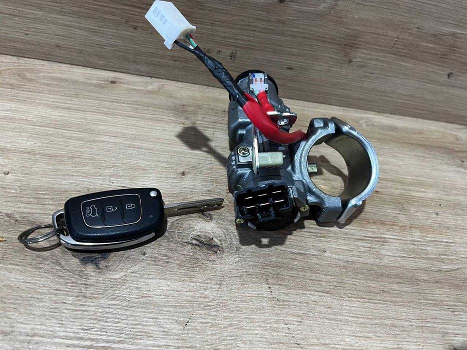 Замок зажигання зажигания запалювання Hyundai ix35 Tucson іх35 Туксон