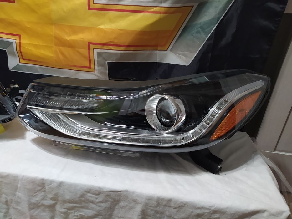 Фара Chevrolet Trax 2017-2022 лінзована рефлектор ліва права НАЯВНІСТЬ