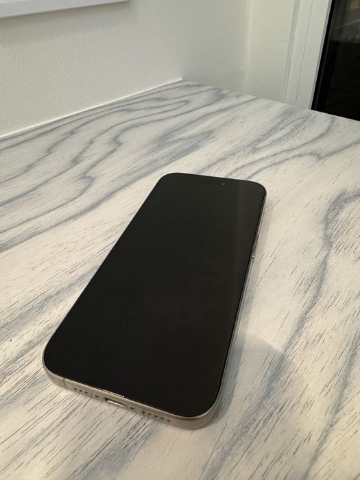 IPhone 15 pro 128gb natural titanium