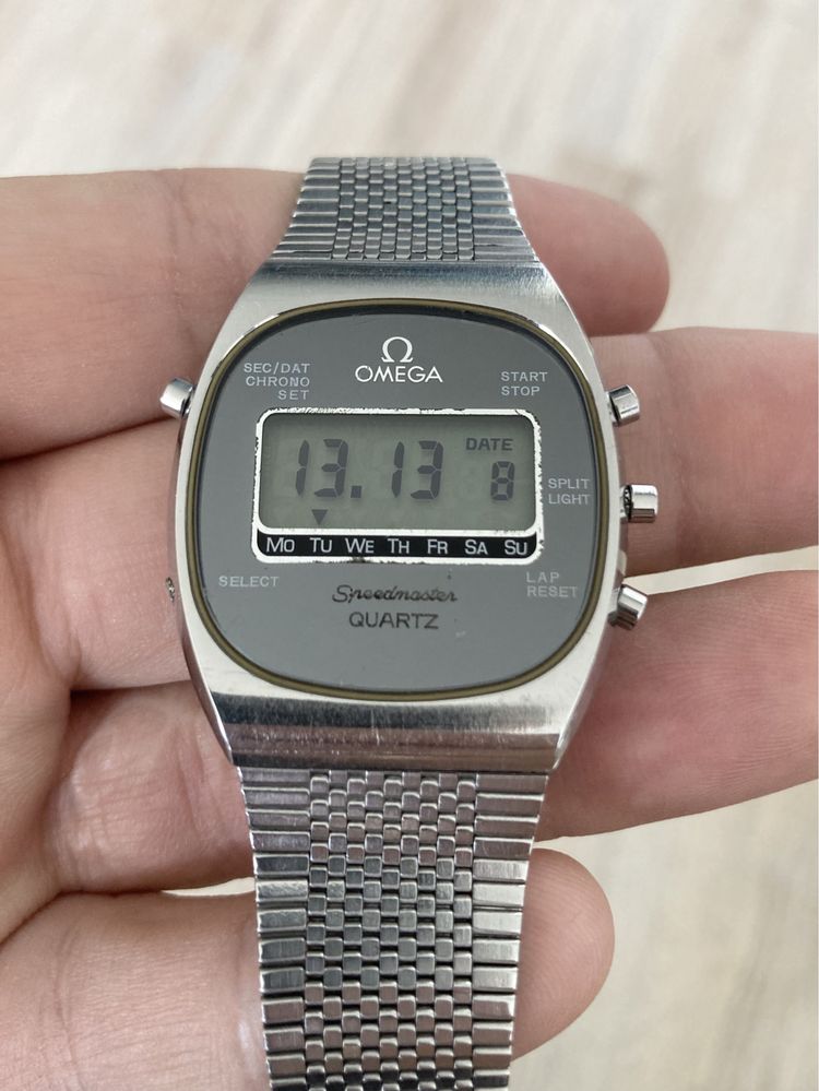 Omega Speedmaster Quartz LCD Vintage