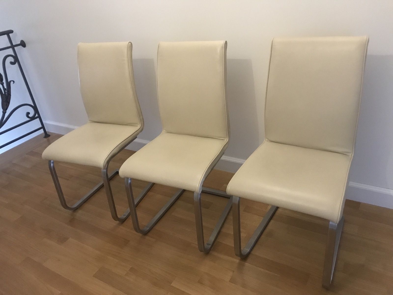4 krzesła salon jadalnia