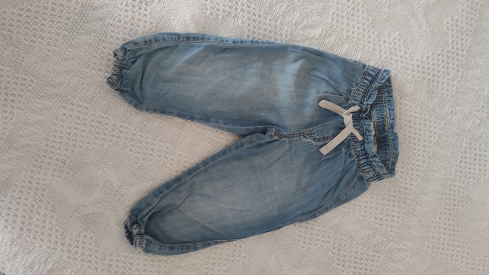 Jeansy H&M ze ściągaczami rozm. 86
