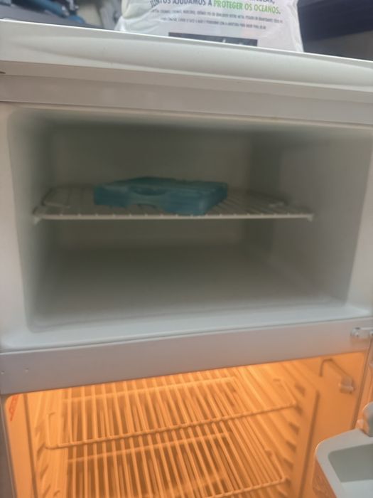 Frigorífico indesit