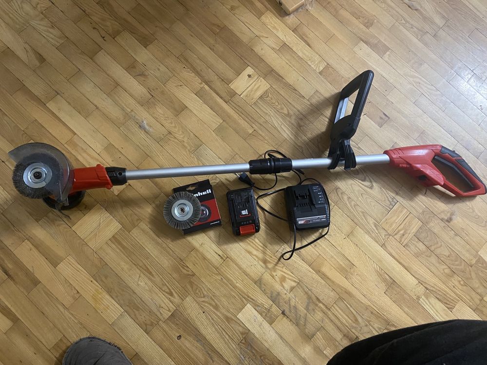 Аккумуляторный очиститель швов Einhell GE-CC 18 Li