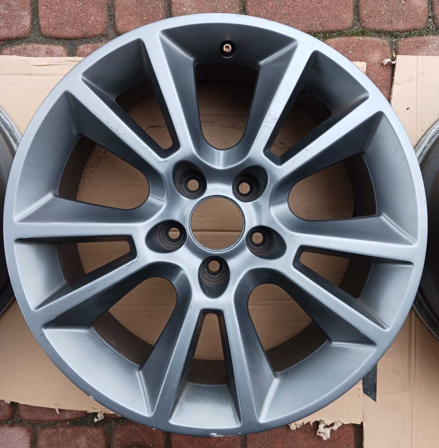 Ronal alufelgi felgi aluminiowe 17 cali 5x110 od Zafira b
