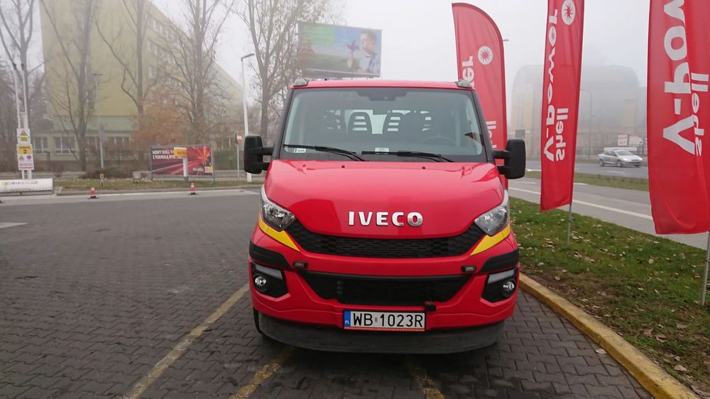 Iveco Daily 70C17  Pojazd specjalny Pomoc Drogowa Iveco Daily z zabudową hydrauliczną