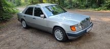 Mercedes w124 sedan