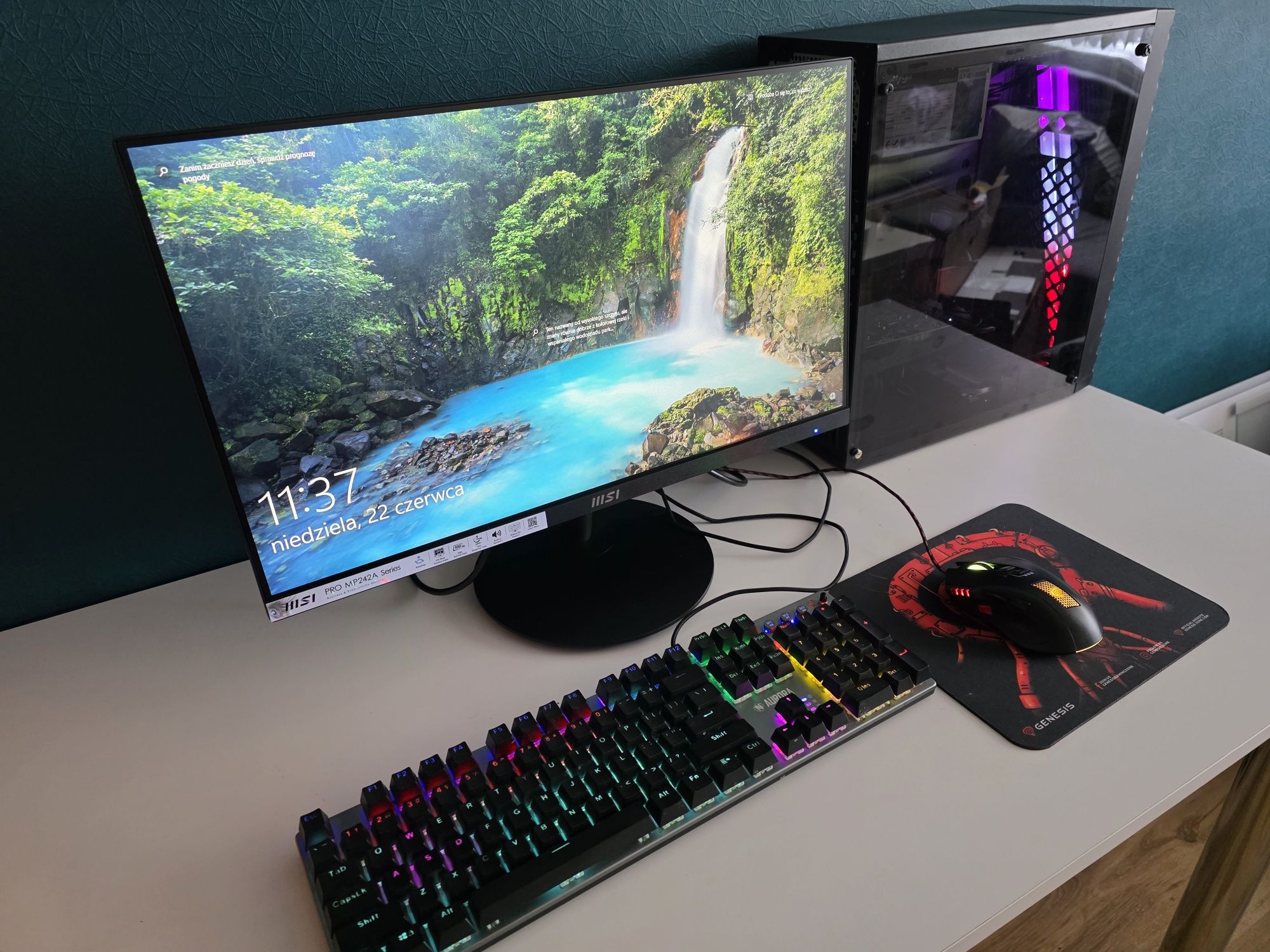 Komputer z nowym monitorem z głosnikami. Ryzen 5, GTX, 16gb ram, ssd +