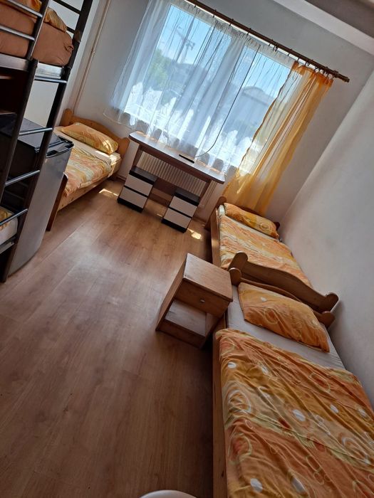 Kwatery pracownicze tanie pokoje długie i krótkie terminy !!!