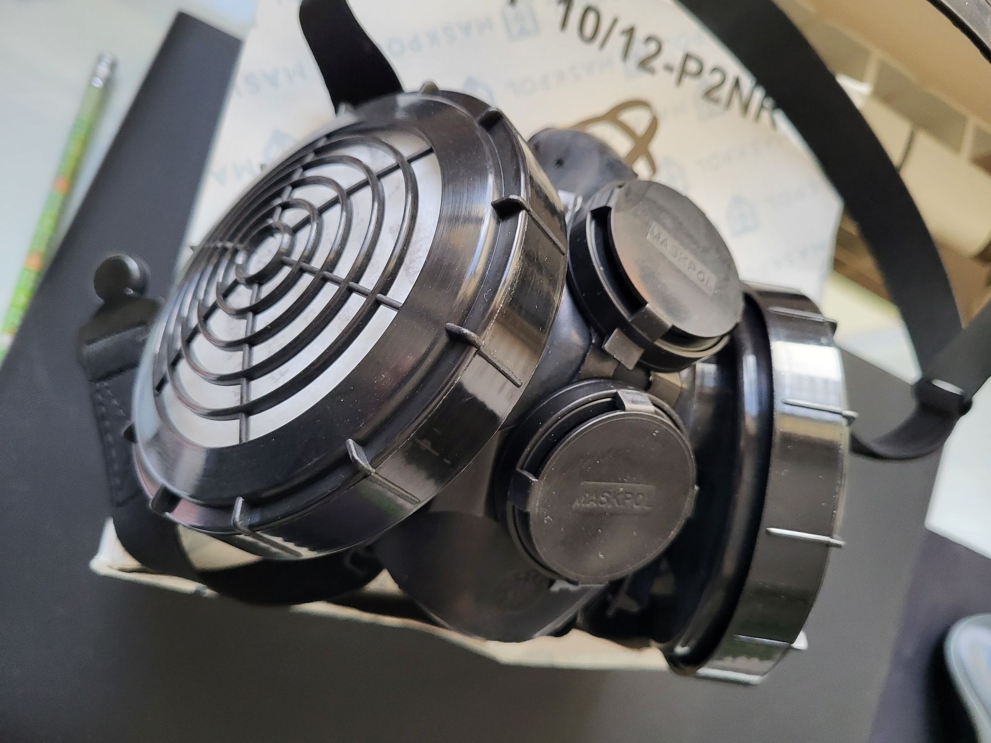 Maska przeciwpyłowa z filtrami