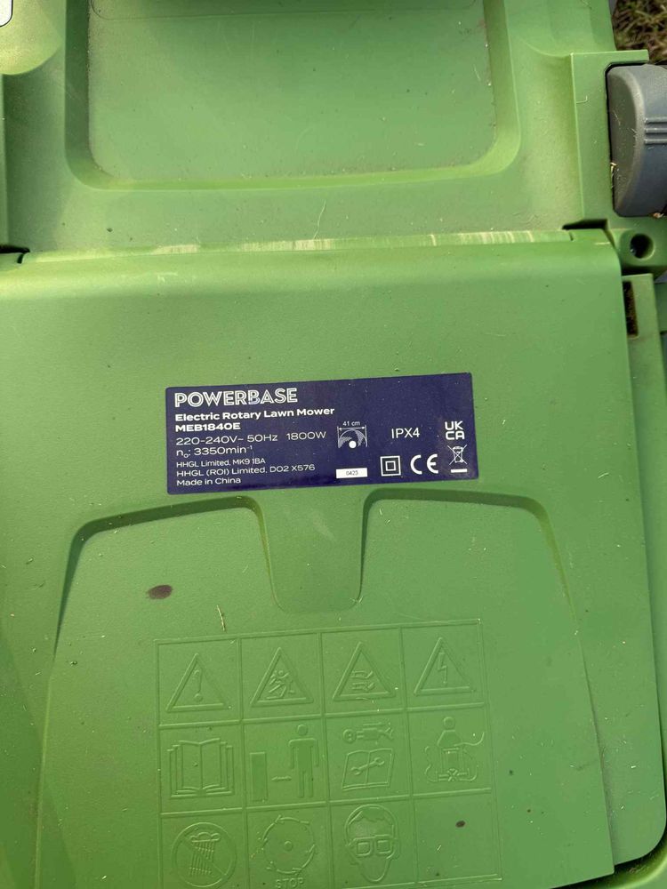 Kosiarka elektryczna powerbase