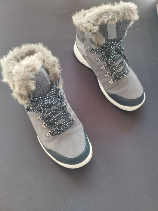 Bota Quechua Feminina T37 – Impermeável e Forrada (como nova!)