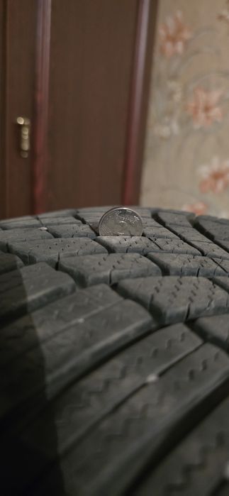 Б/В Гума зимова Bridgestone Blizzak 235/45R18