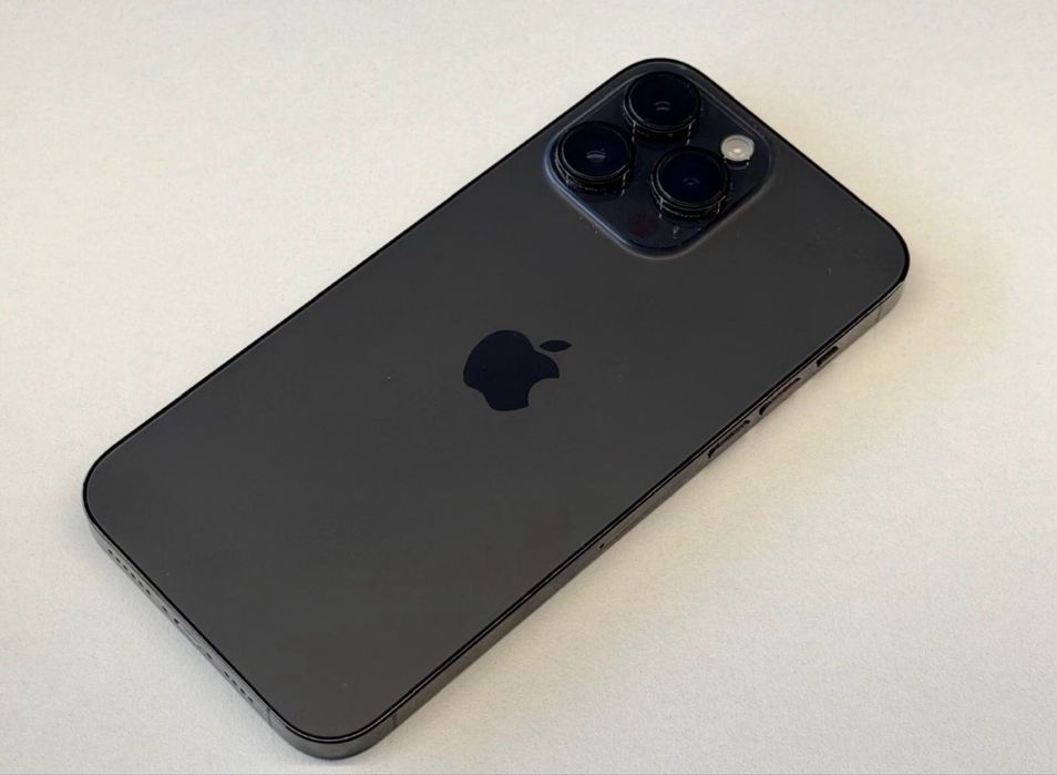 Iphone 14 pro preto de 256 gigas