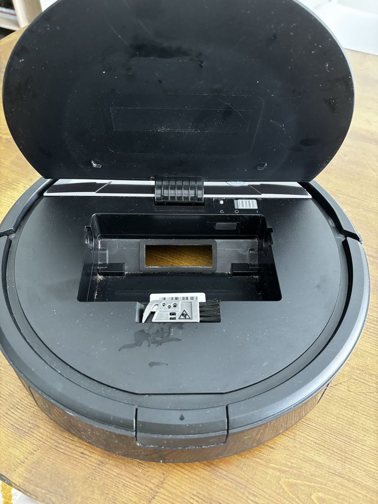 Aspirador IROBOT Roomba Combo Essential Preto