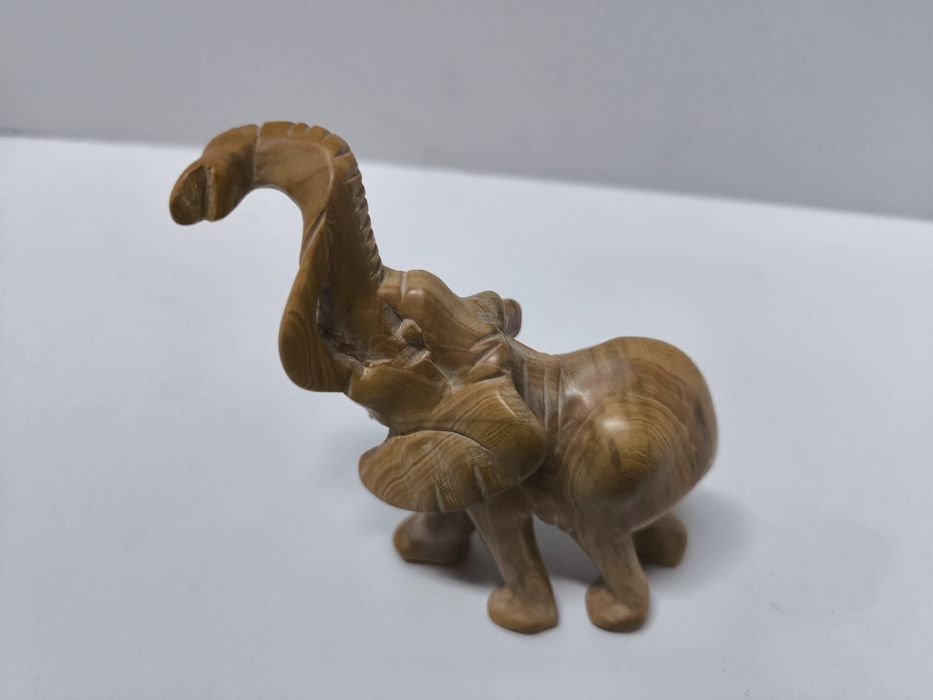 Escultura de animais em pedra-sabão (9-15cm)