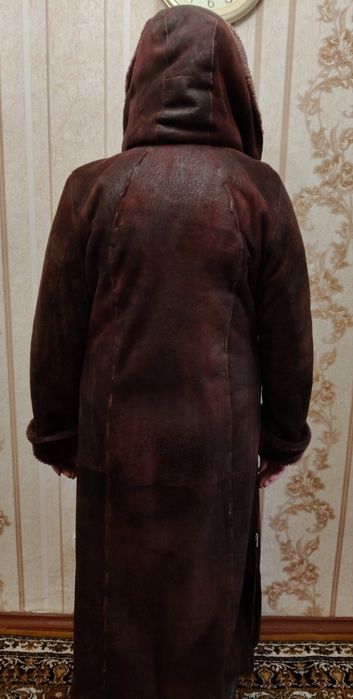 Продам дубленку с капюшоном