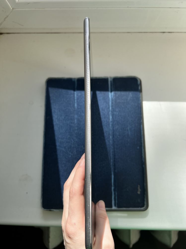 Apple Ipad Air 2 9.7 ́ ́ + чохол у подарунок