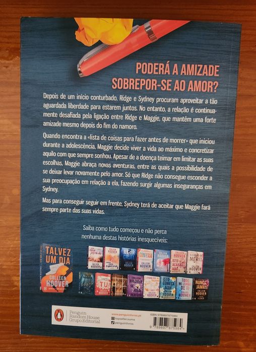 Livro Colleen Hoover